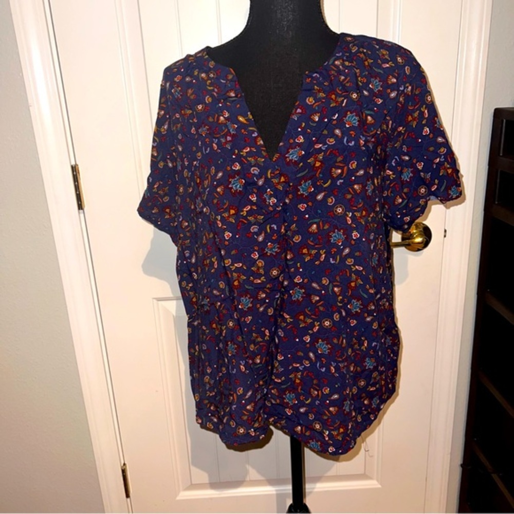 Old Navy -Paisley with Flowers - Size XL - 100% Rayon/Vicose